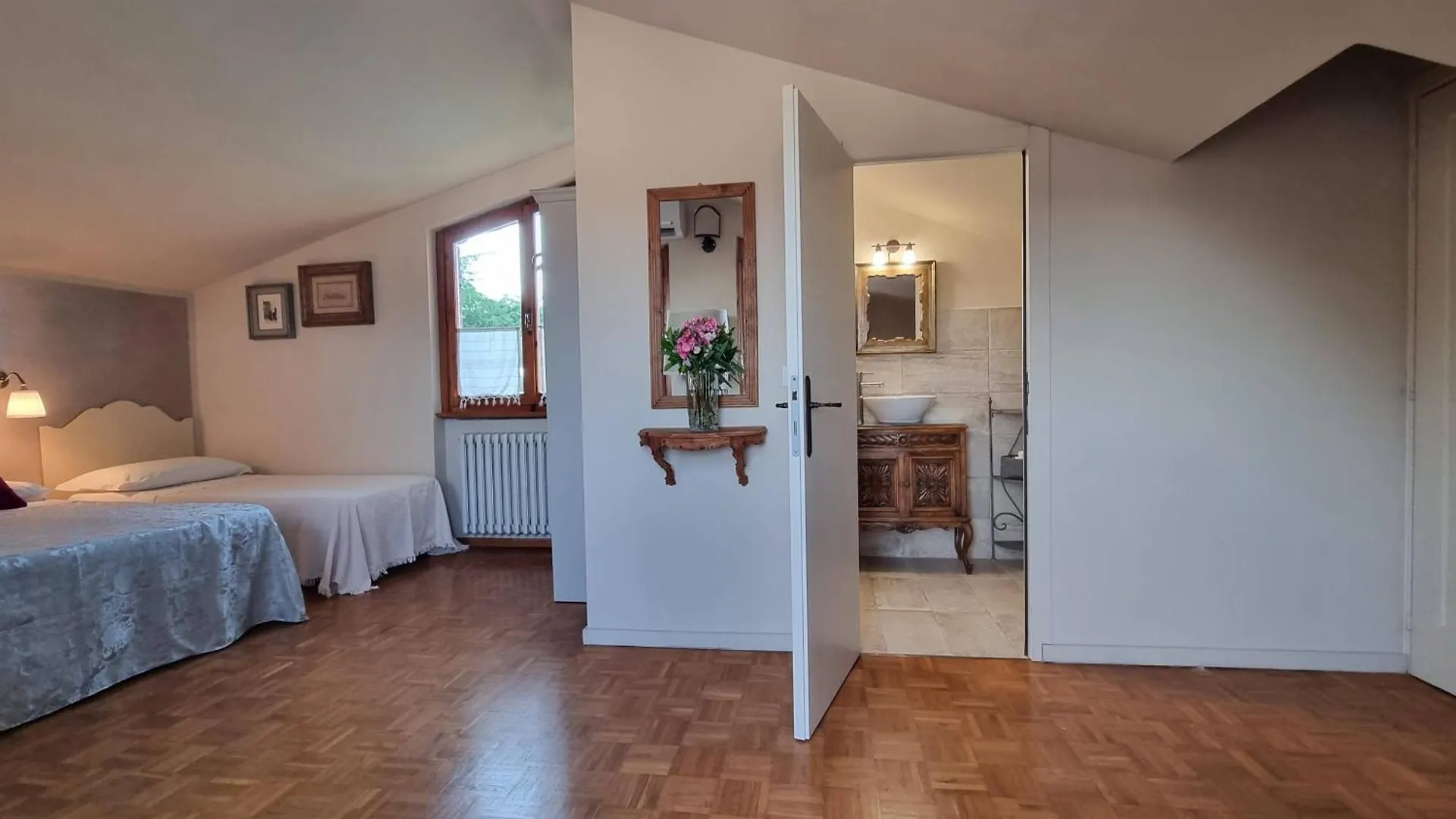 Casa Aloe B&B Monte San Savino Bed & Breakfast